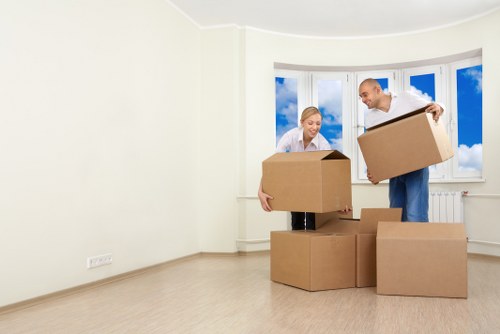 Local movers planning access for an apartment move
